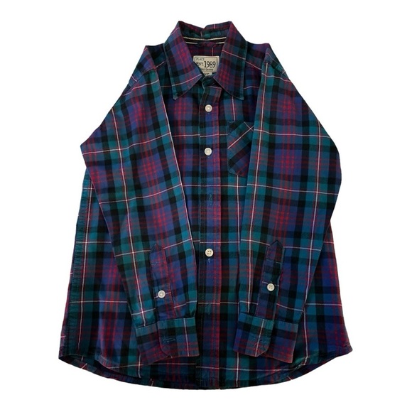 Bundle of 2 boys button down shirts. Lighter shirt is size 5. Darker one is 5/6 - Picture 2 of 5